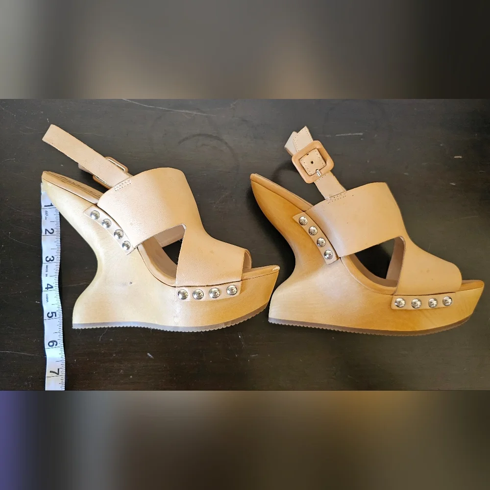 Luxury rebel shoes,‎ size 6